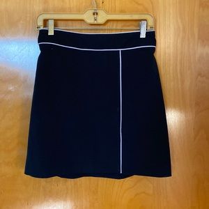 True 90’s city triangles tennis skirt!
